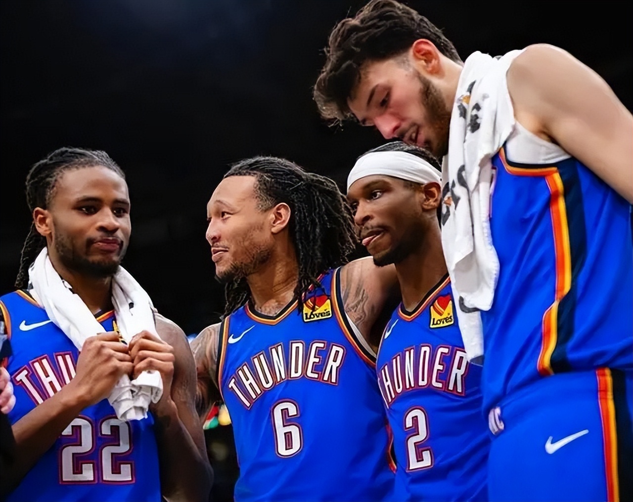 足球战术的新趋势：全能化（全能化引领足球战术新风向）