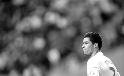 莫雷托：国米明夏肯定会买新中卫，目前正密切关注奥多涅斯（莫雷托：国米明夏铁定引进中卫，奥多涅斯为重点关注目标）