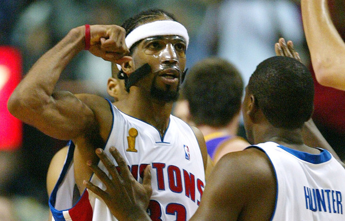 米德：我们让中国队看起来非常平庸，必须吸取一些不同的东西（米德：我们让中国队显得很平庸，必须汲取不同的经验教训）