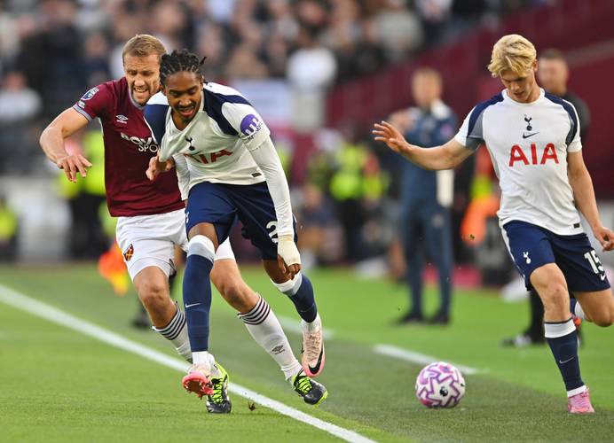 每体：已有323名巴萨会员转卖门票给法鹰球迷，这些票将作废（每体：查出323名巴萨会员向法鹰球迷转售球票，所涉门票将作废）