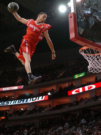 戈登：比赛尾声被勒沃库森扳平，真的让人很难接受（戈登：最后时刻被勒沃库森追平，实在难以接受）