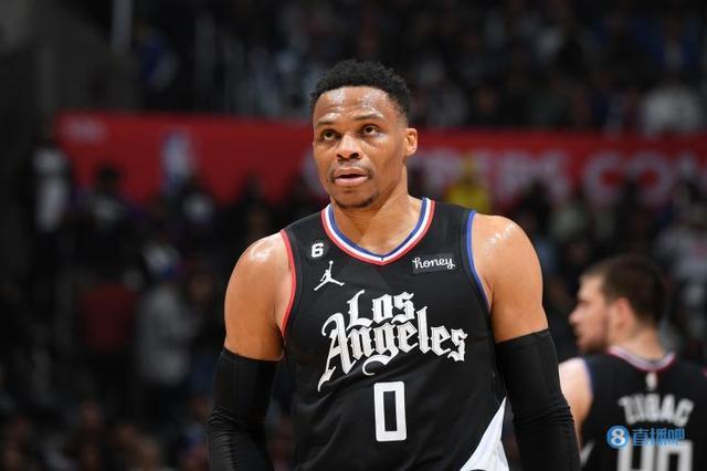 埃迪·豪：收获英超客场首胜意义重大，我不用操心客场战绩了（埃迪·豪：英超客场首胜意义非凡，我已不再为客场战绩发愁）