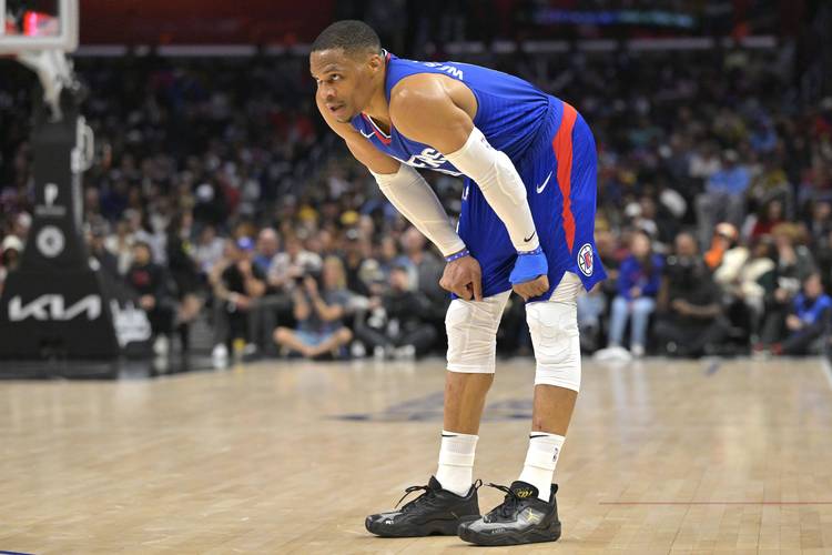 米兰vs拉齐奥首发：莱奥、恩昆库首发， 拉比奥出战（米兰对阵拉齐奥首发出炉：莱奥、恩昆库先发，拉比奥登场）