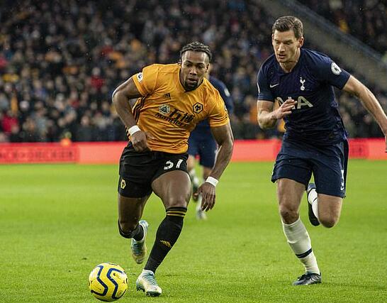 阿斯：英超俱乐部在密切关注罗克，他可能回归巴西11月大名单（阿斯报：英超多队盯上罗克，他有望回归巴西队11月大名单）