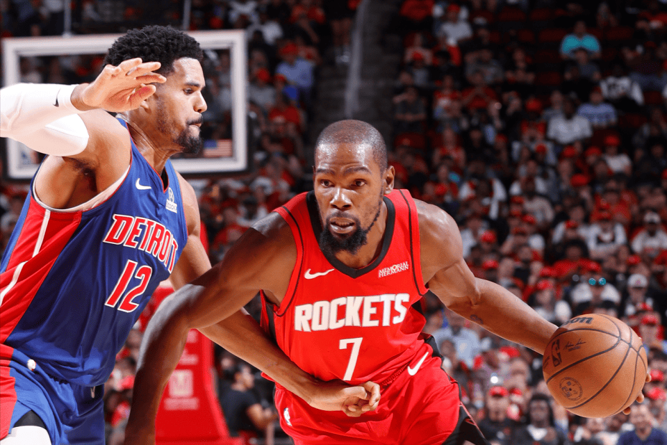 罗体主编批评琼托利签库普：花费6000万欧，却签回一个边后卫（罗体主编炮轰琼托利签库普：砸6000万欧，只换来一名边后卫）