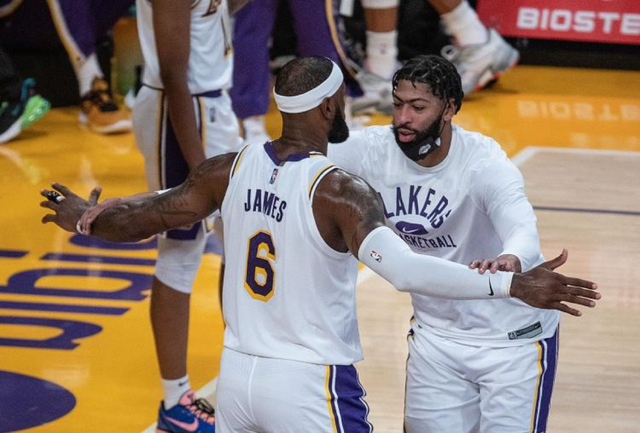 记者：世界杯抽签仪式开始前，大力神杯已经抵达华盛顿（记者：世界杯抽签未启，大力神杯已先抵华盛顿）