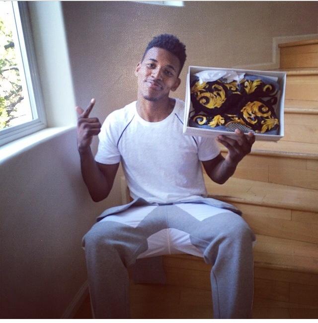 记者：下个月刘祝润就要当爸爸了，孩子会在大连出生（记者：刘祝润下月升级当爸，宝宝将于大连诞生）