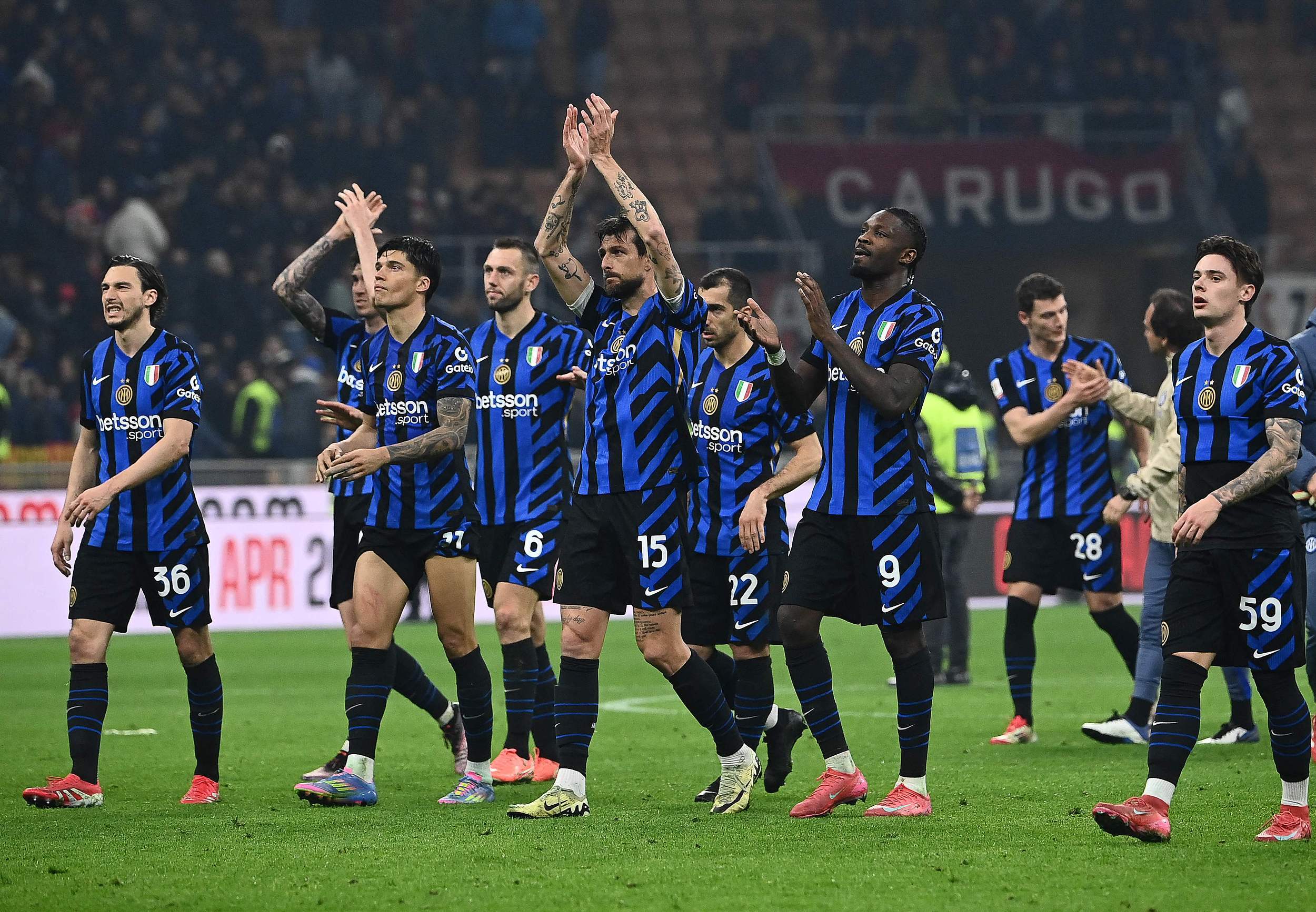 FIFPRO年度最佳11人：登贝莱、姆巴佩、亚马尔领衔，贝林厄姆入围（FIFPRO年度最佳11人出炉：姆巴佩、登贝莱、亚马尔领衔，贝林厄姆入选）