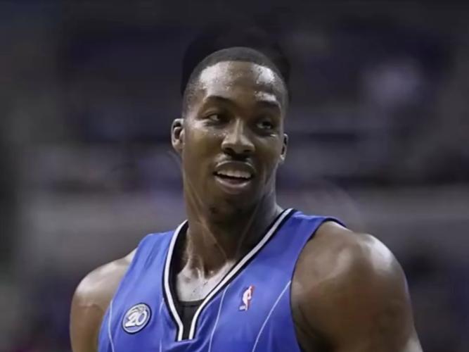 莱切2-1都灵，班达、拉萨纳-库利巴利建功（班达、拉萨纳-库利巴利破门，莱切2-1力克都灵）